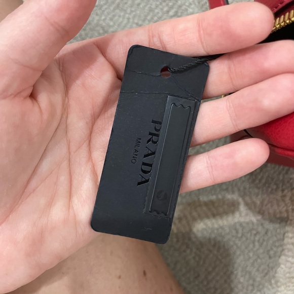 Prada danio red leather classic Prada bag - Picture 3 of 5